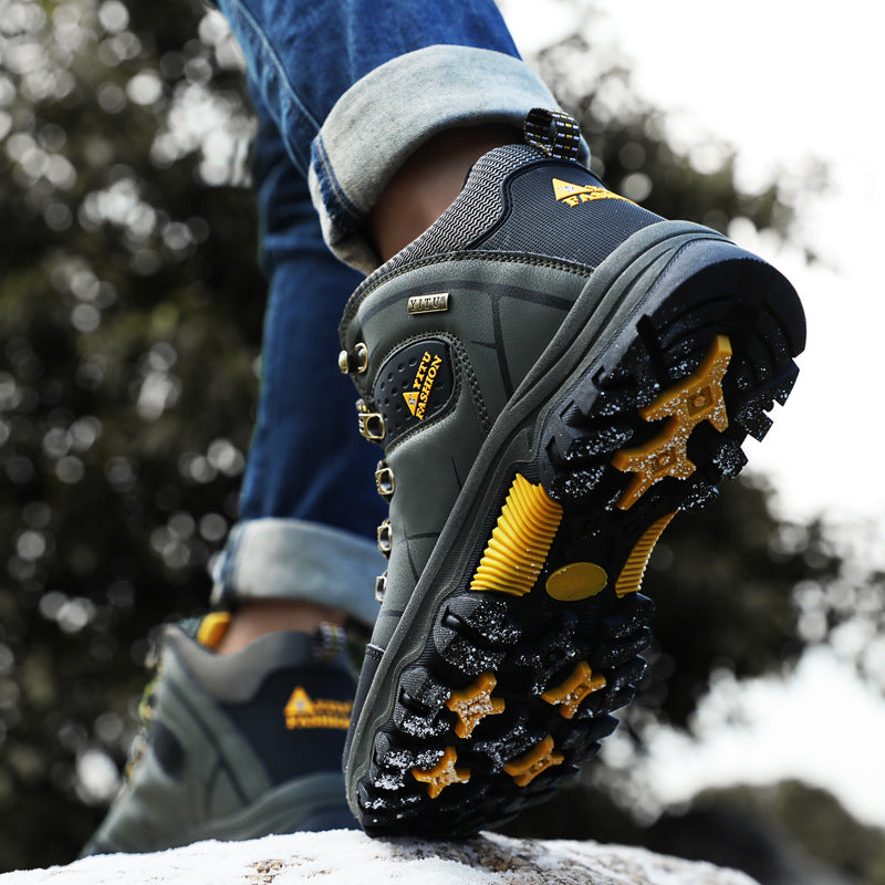 High-Top Outdoor Hiking Shoes With Warm Velvet Lining