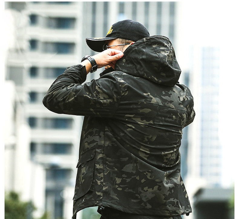 Fashion Simple Men's Outdoor Camouflage Jacket